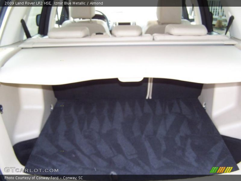 Izmir Blue Metallic / Almond 2009 Land Rover LR2 HSE