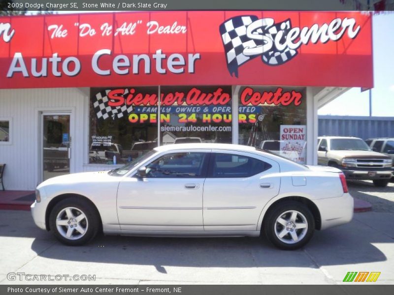 Stone White / Dark Slate Gray 2009 Dodge Charger SE