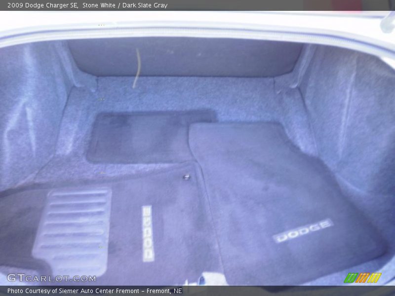 Stone White / Dark Slate Gray 2009 Dodge Charger SE