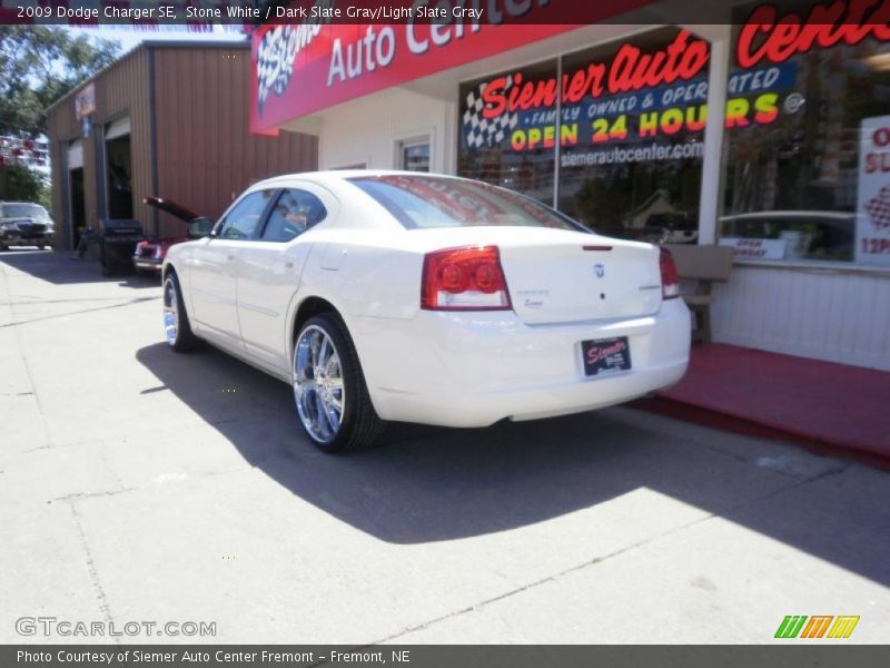 Stone White / Dark Slate Gray/Light Slate Gray 2009 Dodge Charger SE