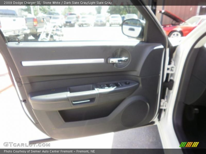 Stone White / Dark Slate Gray/Light Slate Gray 2009 Dodge Charger SE