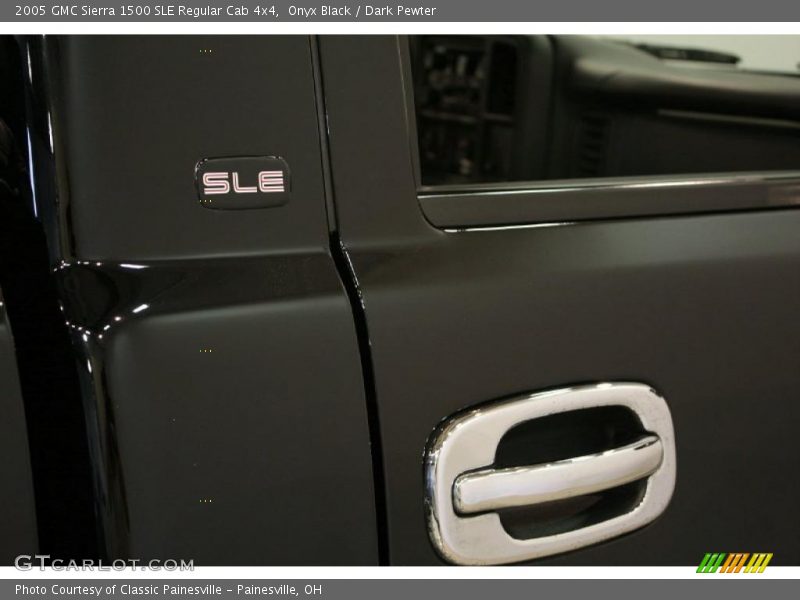 Onyx Black / Dark Pewter 2005 GMC Sierra 1500 SLE Regular Cab 4x4
