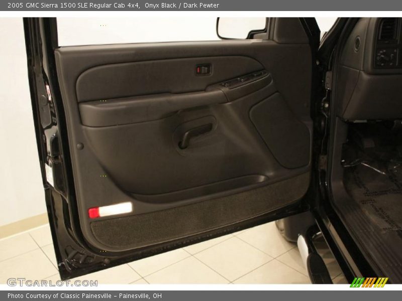 Onyx Black / Dark Pewter 2005 GMC Sierra 1500 SLE Regular Cab 4x4