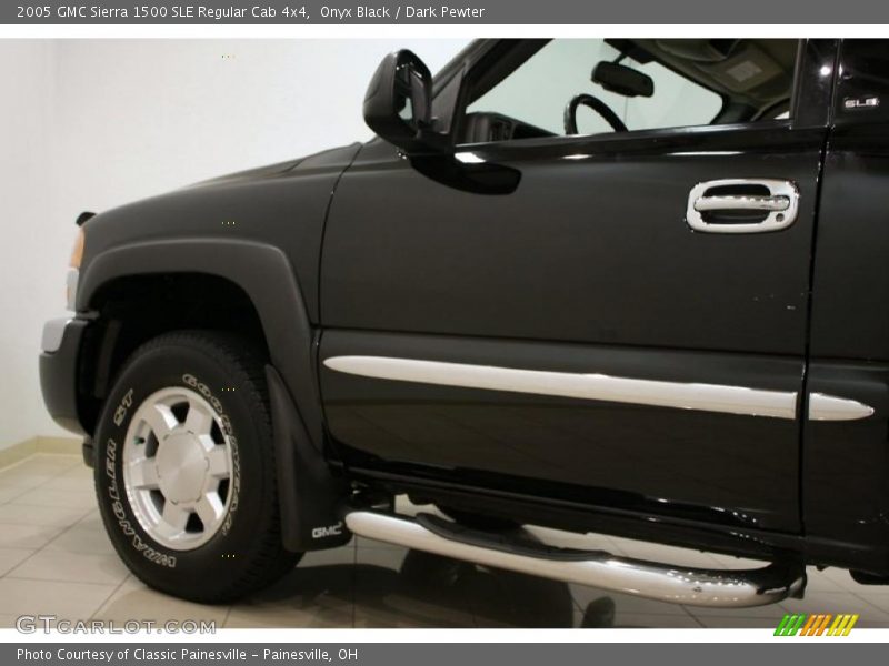 Onyx Black / Dark Pewter 2005 GMC Sierra 1500 SLE Regular Cab 4x4