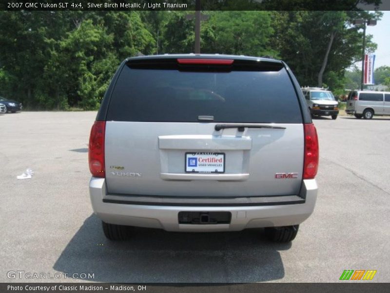 Silver Birch Metallic / Light Titanium 2007 GMC Yukon SLT 4x4