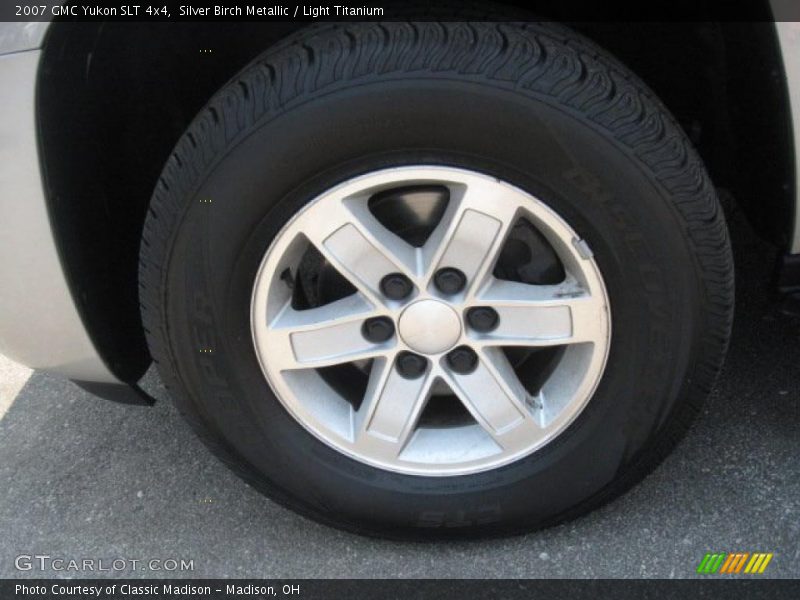 Silver Birch Metallic / Light Titanium 2007 GMC Yukon SLT 4x4