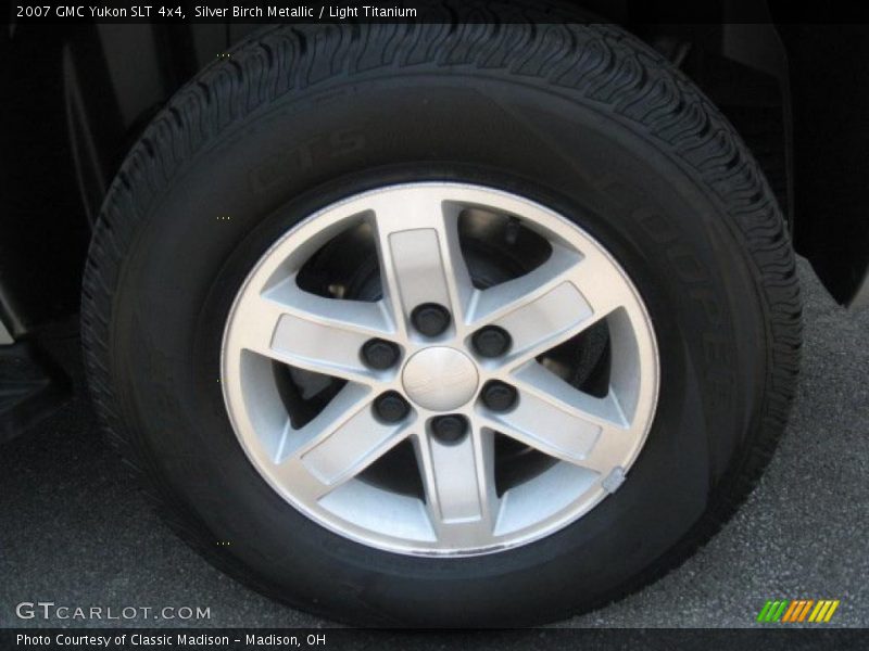Silver Birch Metallic / Light Titanium 2007 GMC Yukon SLT 4x4