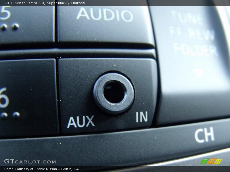 Super Black / Charcoal 2010 Nissan Sentra 2.0