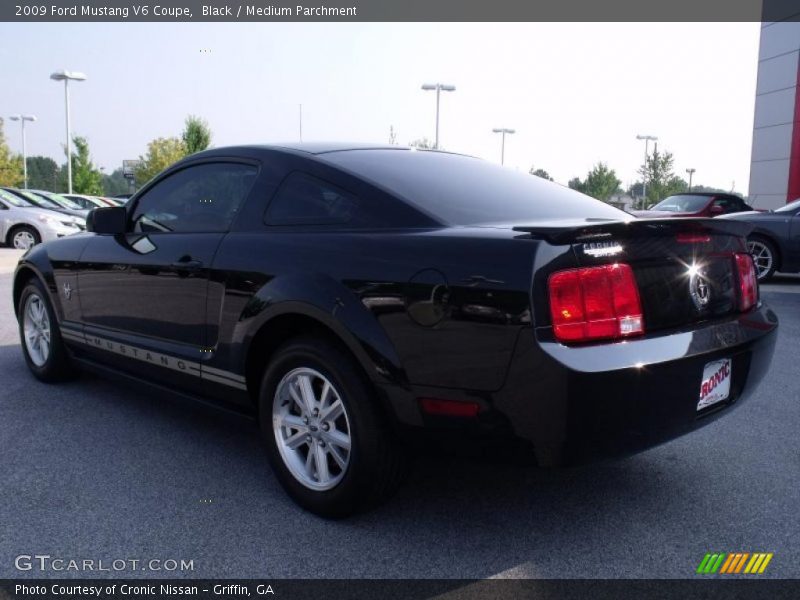 Black / Medium Parchment 2009 Ford Mustang V6 Coupe