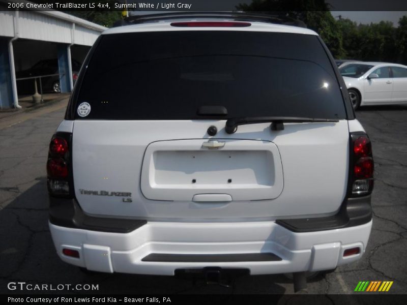 Summit White / Light Gray 2006 Chevrolet TrailBlazer LS 4x4