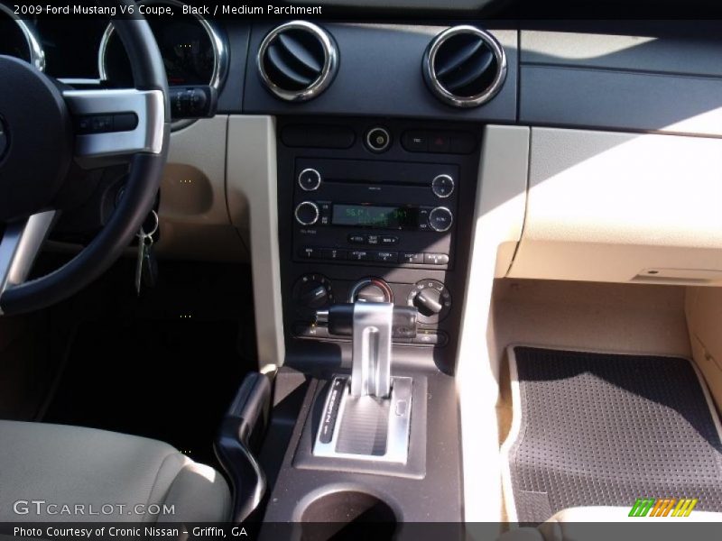 Black / Medium Parchment 2009 Ford Mustang V6 Coupe
