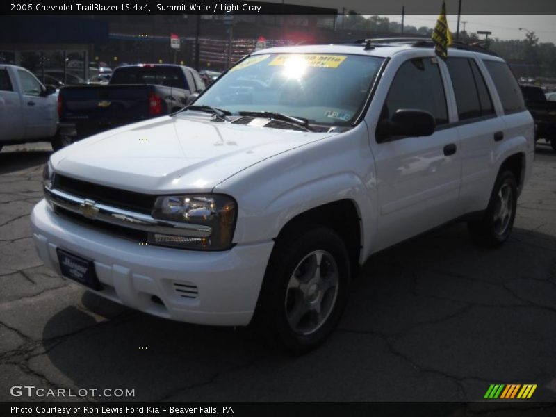 Summit White / Light Gray 2006 Chevrolet TrailBlazer LS 4x4