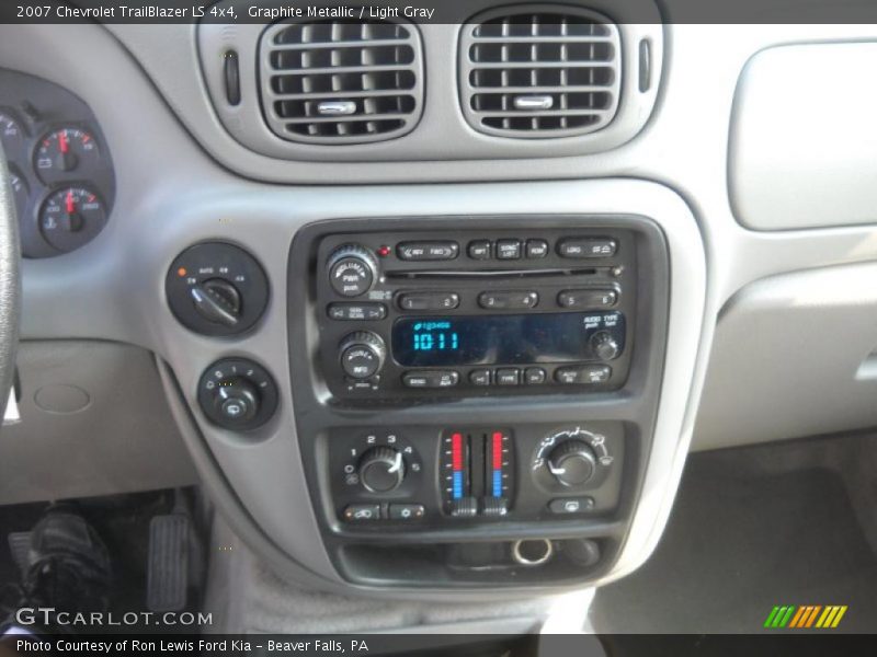 Graphite Metallic / Light Gray 2007 Chevrolet TrailBlazer LS 4x4