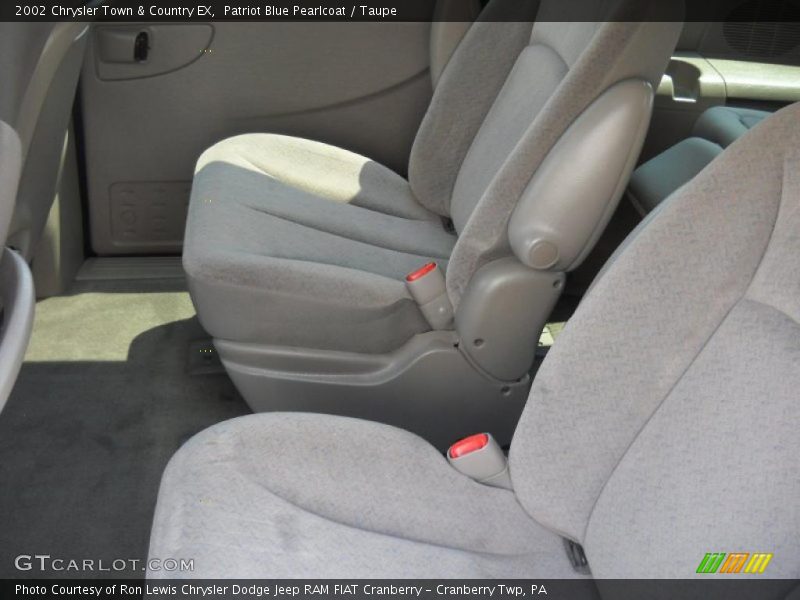 Patriot Blue Pearlcoat / Taupe 2002 Chrysler Town & Country EX
