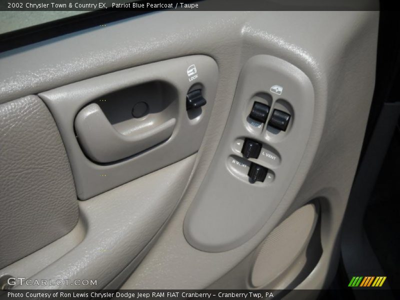 Patriot Blue Pearlcoat / Taupe 2002 Chrysler Town & Country EX