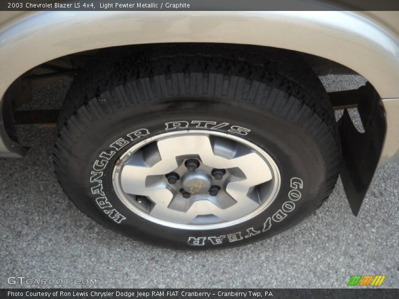 Light Pewter Metallic / Graphite 2003 Chevrolet Blazer LS 4x4