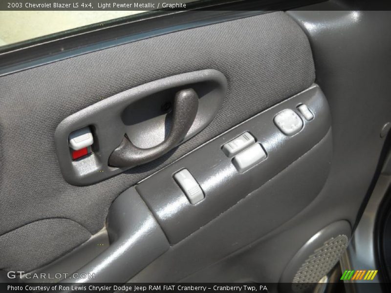Light Pewter Metallic / Graphite 2003 Chevrolet Blazer LS 4x4