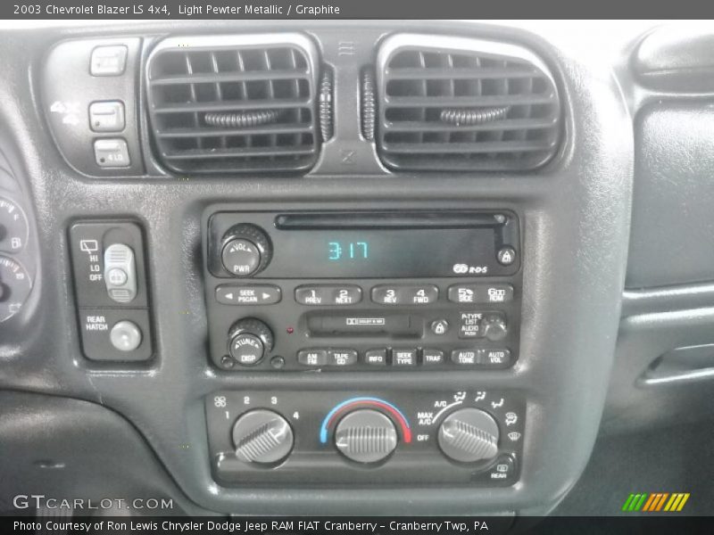 Light Pewter Metallic / Graphite 2003 Chevrolet Blazer LS 4x4