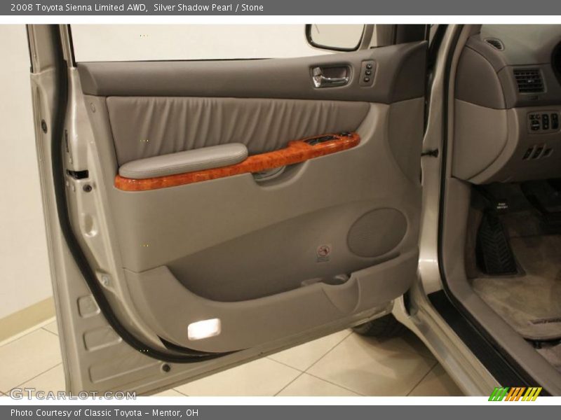 Silver Shadow Pearl / Stone 2008 Toyota Sienna Limited AWD