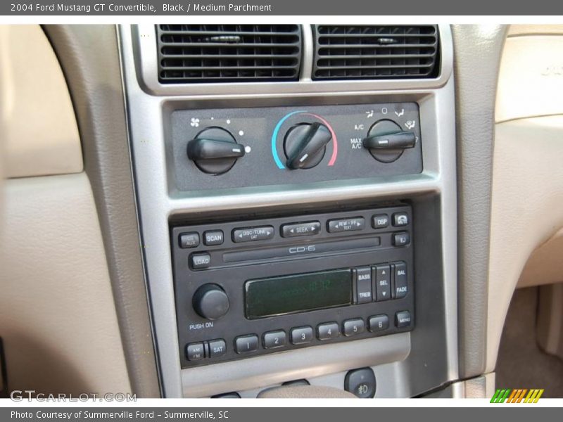 Black / Medium Parchment 2004 Ford Mustang GT Convertible