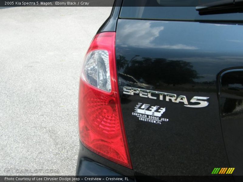 Ebony Black / Gray 2005 Kia Spectra 5 Wagon