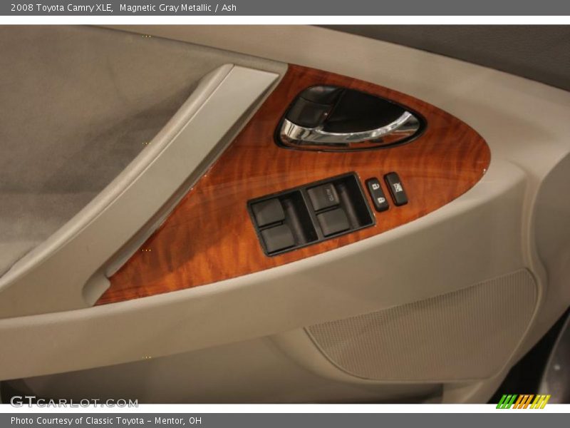 Magnetic Gray Metallic / Ash 2008 Toyota Camry XLE