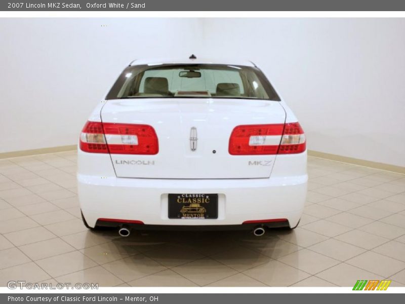 Oxford White / Sand 2007 Lincoln MKZ Sedan