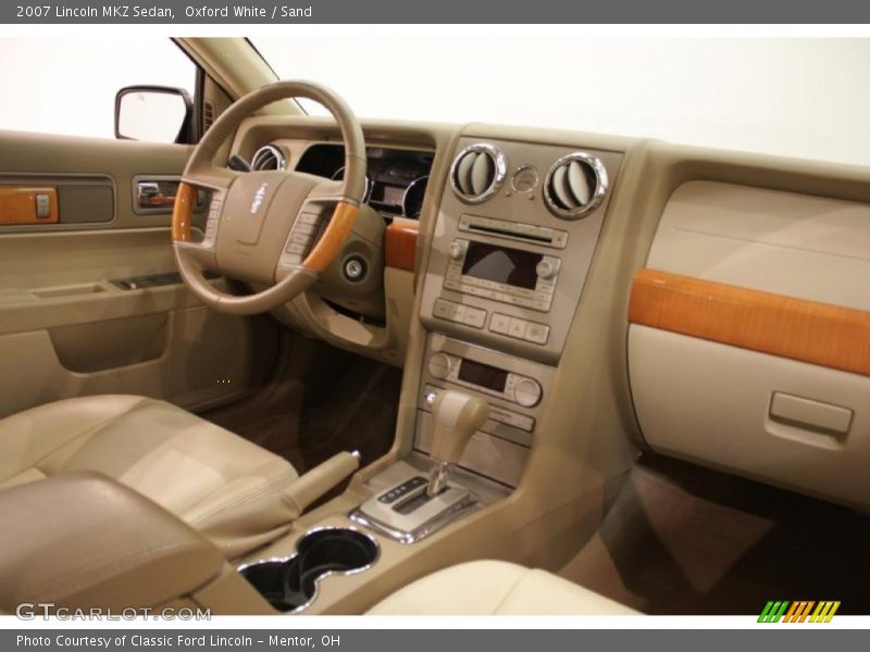 Oxford White / Sand 2007 Lincoln MKZ Sedan