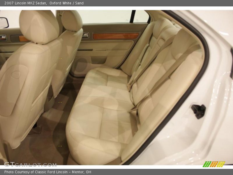 Oxford White / Sand 2007 Lincoln MKZ Sedan