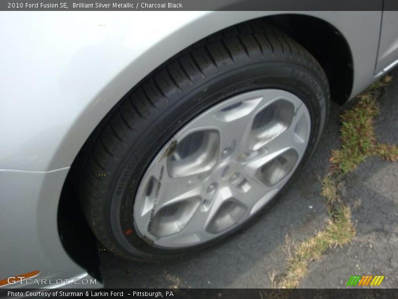 Brilliant Silver Metallic / Charcoal Black 2010 Ford Fusion SE