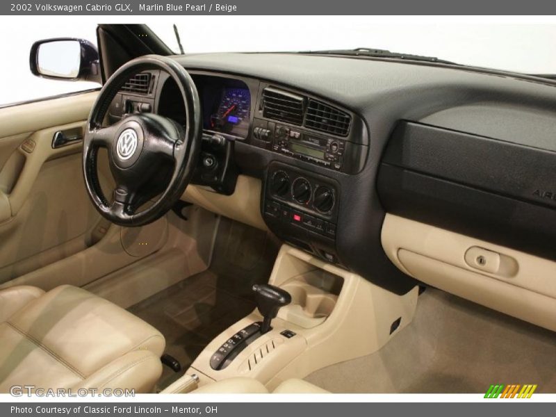 Marlin Blue Pearl / Beige 2002 Volkswagen Cabrio GLX