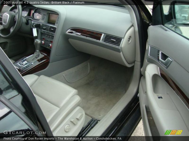 Brilliant Black / Platinum 2005 Audi A6 4.2 quattro Sedan
