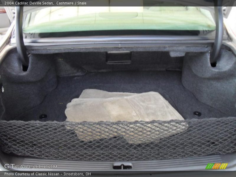 Cashmere / Shale 2004 Cadillac DeVille Sedan