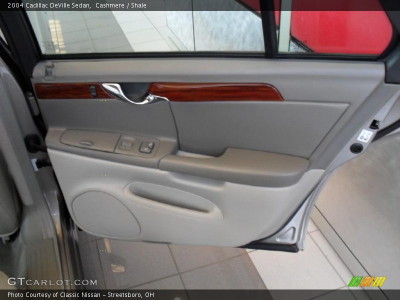 Cashmere / Shale 2004 Cadillac DeVille Sedan