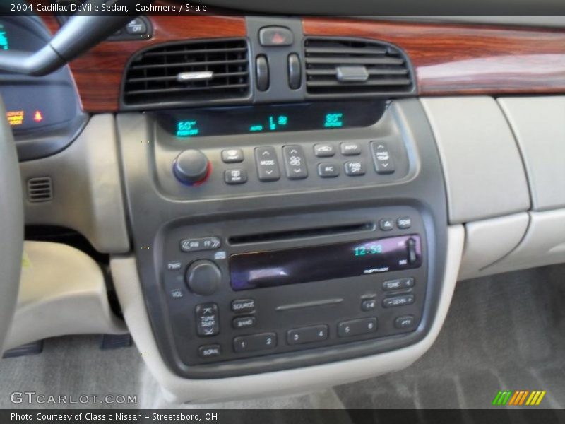 Cashmere / Shale 2004 Cadillac DeVille Sedan