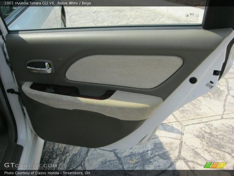 Noble White / Beige 2003 Hyundai Sonata GLS V6