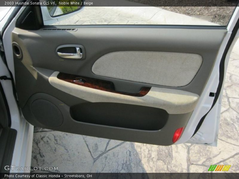 Noble White / Beige 2003 Hyundai Sonata GLS V6