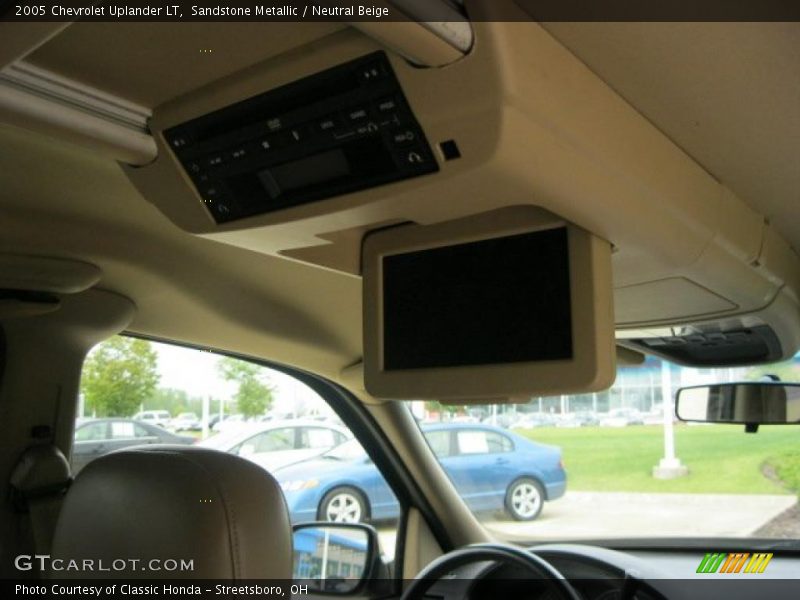 Sandstone Metallic / Neutral Beige 2005 Chevrolet Uplander LT