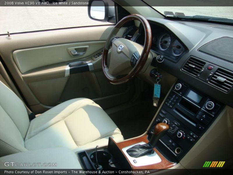 Ice White / Sandstone 2008 Volvo XC90 V8 AWD