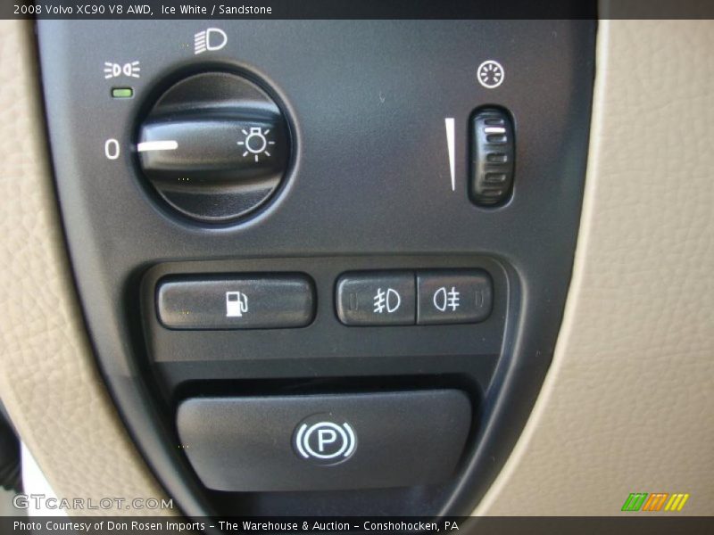 Ice White / Sandstone 2008 Volvo XC90 V8 AWD