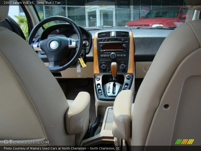 Deep Blue / Tan 2007 Saturn VUE V6