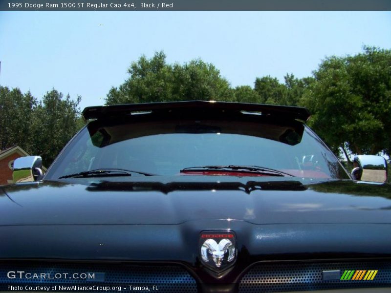 Black / Red 1995 Dodge Ram 1500 ST Regular Cab 4x4