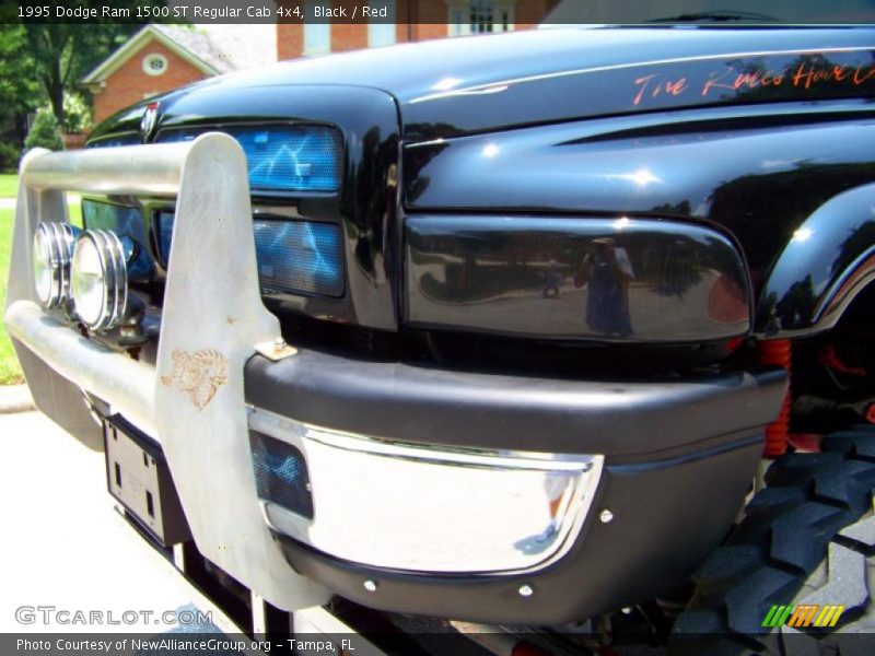 Black / Red 1995 Dodge Ram 1500 ST Regular Cab 4x4