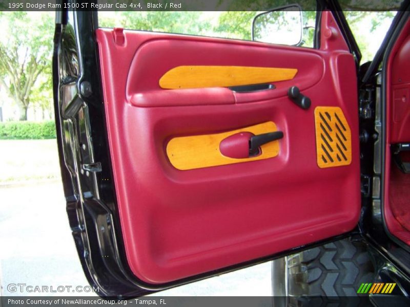 Black / Red 1995 Dodge Ram 1500 ST Regular Cab 4x4