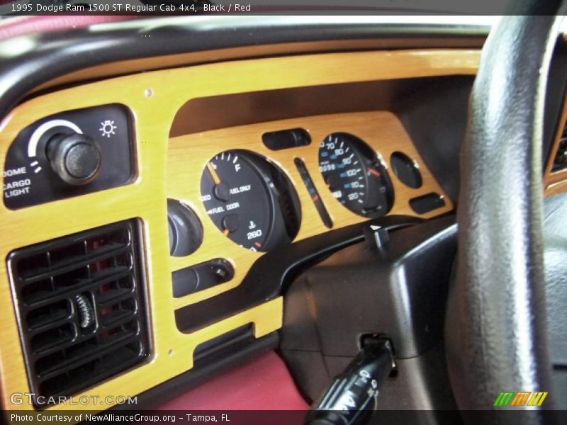Black / Red 1995 Dodge Ram 1500 ST Regular Cab 4x4