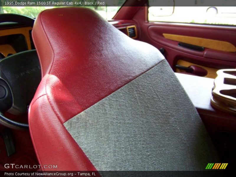 Black / Red 1995 Dodge Ram 1500 ST Regular Cab 4x4