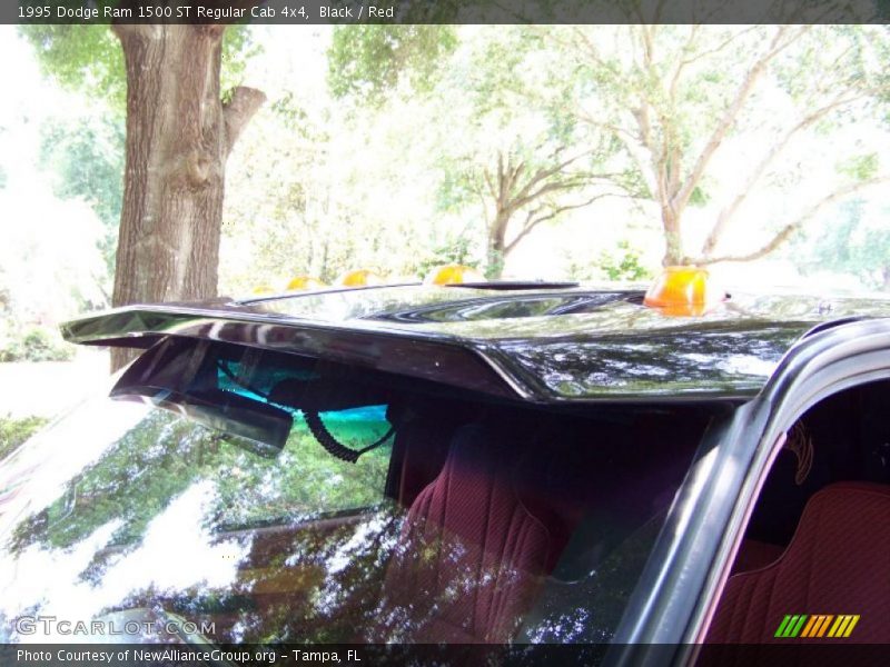 Black / Red 1995 Dodge Ram 1500 ST Regular Cab 4x4