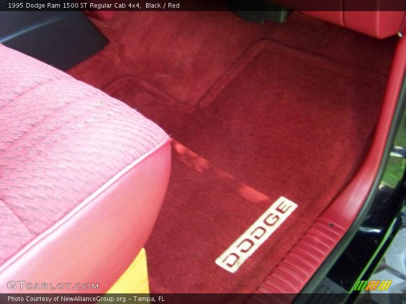 Black / Red 1995 Dodge Ram 1500 ST Regular Cab 4x4