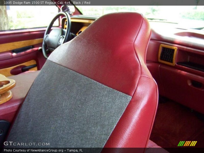 Black / Red 1995 Dodge Ram 1500 ST Regular Cab 4x4