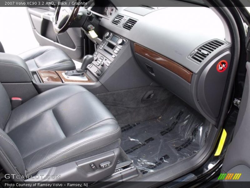 Black / Graphite 2007 Volvo XC90 3.2 AWD